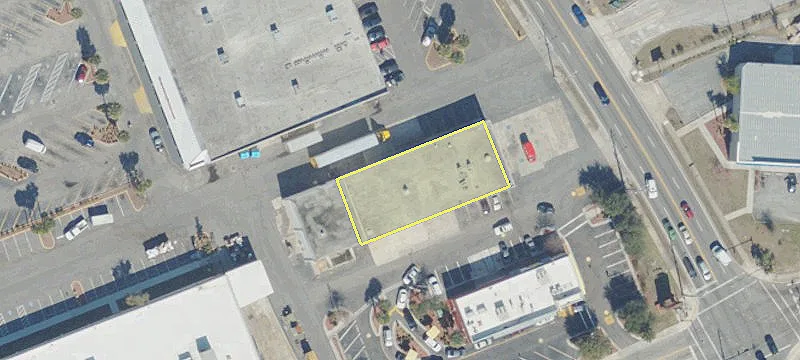 Retail Center with I-95 Visibility