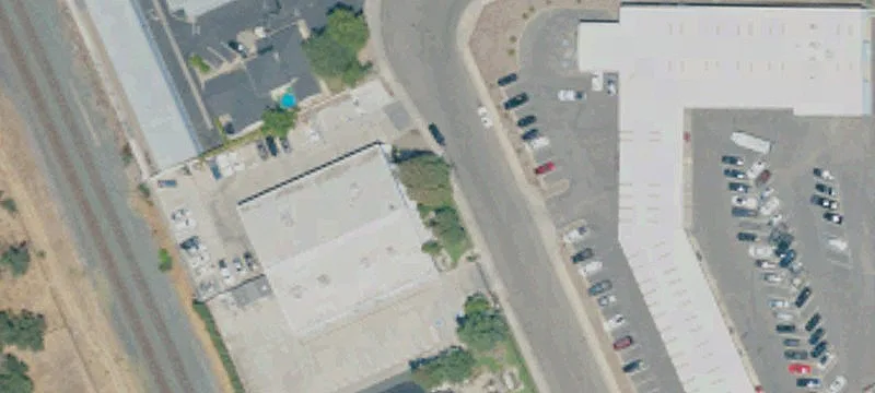 Automotive Repair/Light Industrial Building