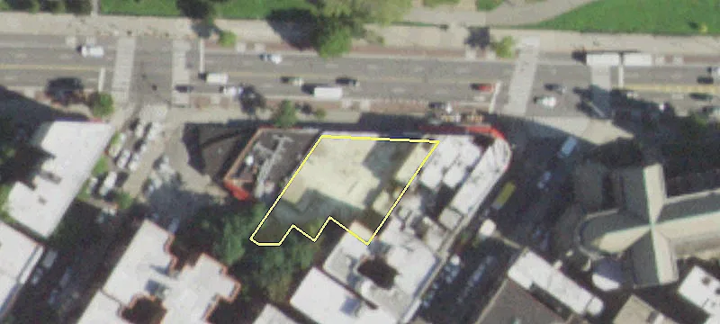 Retail Space with High Visibility