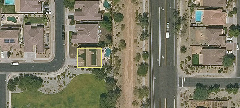 Commercial Lots in Growing Area