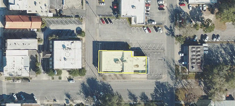 Freestanding Building on Corner Parcel