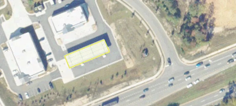 Commercial Land in Growing Area