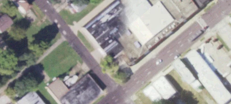 Versatile Building in Warehouse District