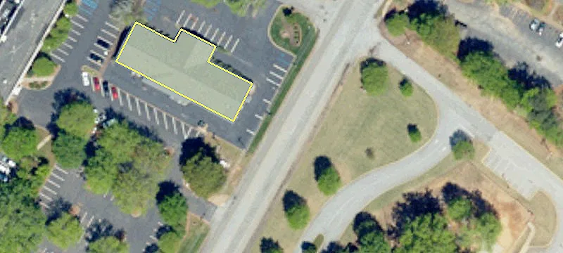 Office Space Near Shopping Center