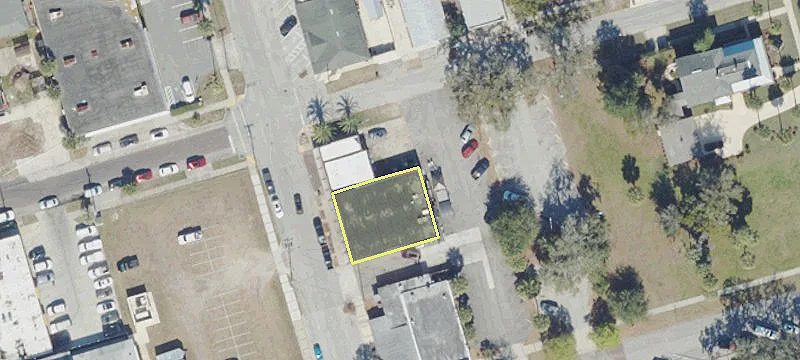 Prime Corner Lot For Lease