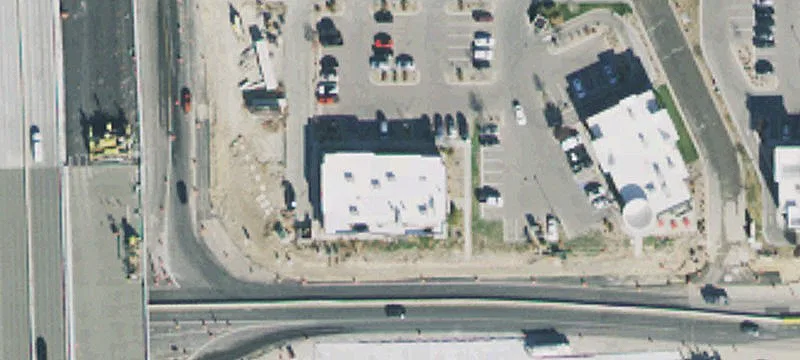 Retail Building Near Major Retailers