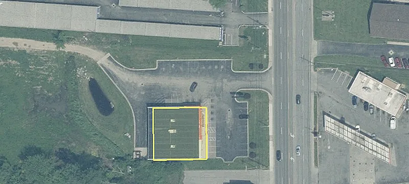 Retail Building on 4 Acres