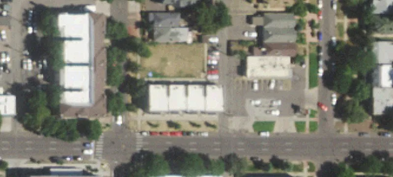 Retail Space Former 7-Eleven