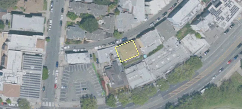Stand Alone Building in Oakland