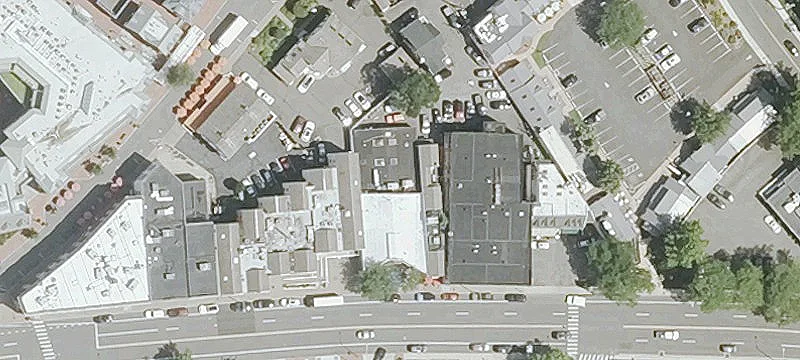 Retail Space in Prime Location