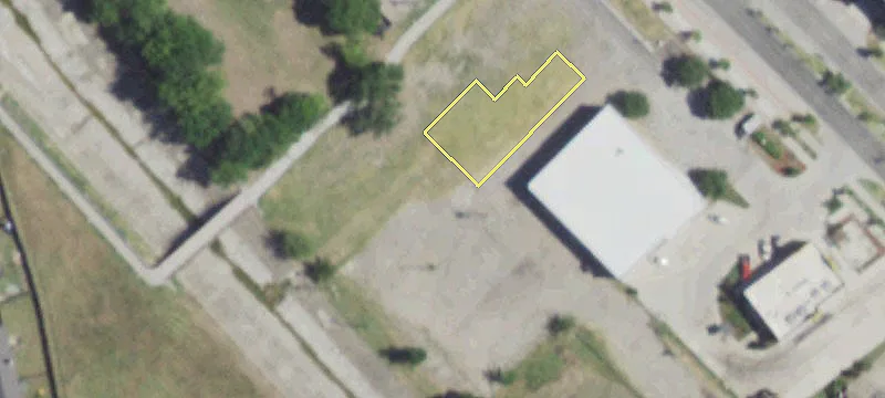 1.57 AC Lot on Gus Thomasson