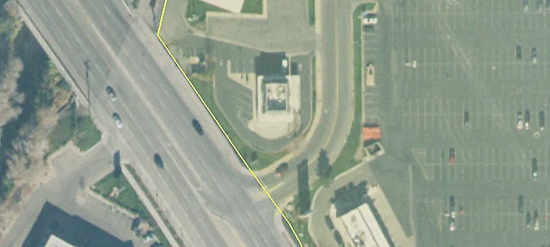 Retail Space in Anchored Center