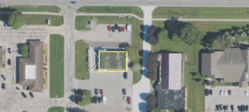 Corner Office Building For Rent