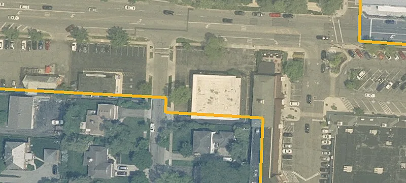 Retail Space Near Shops on Lane
