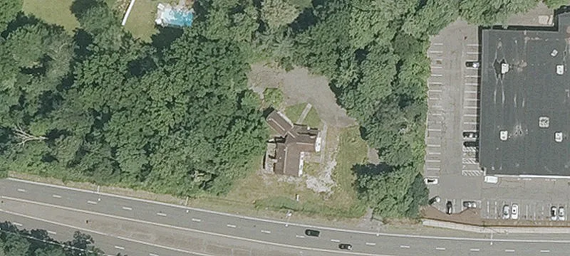 Redevelopment Opportunity on Albany Ave