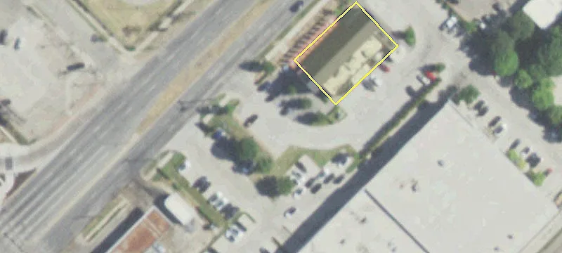 Prime Retail Space Near Airport