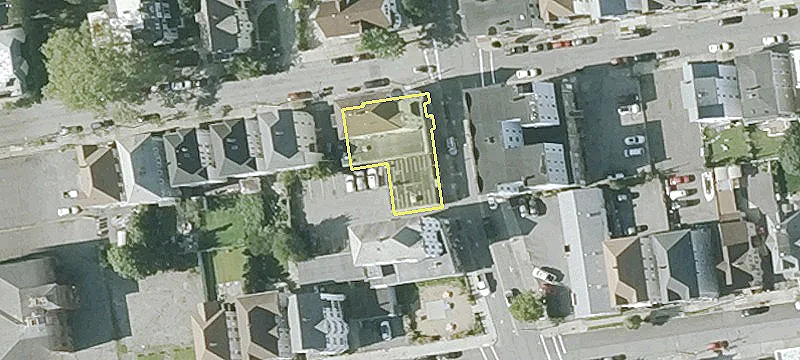 Retail/Office Space on Acushnet Avenue