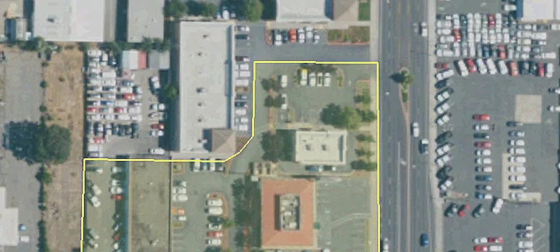 Retail Space with Fulton Avenue Exposure