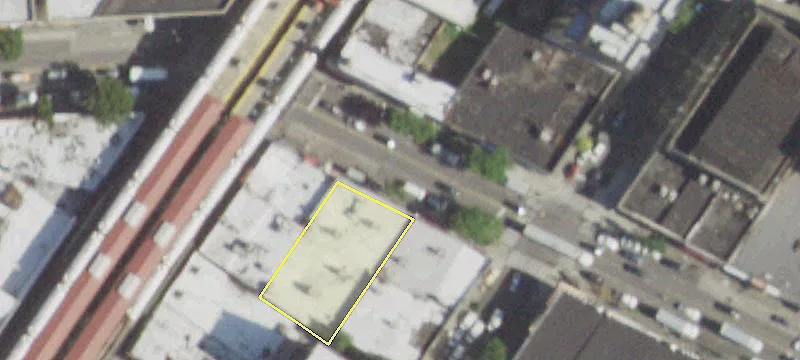 Retail Space Near Burnside Avenue