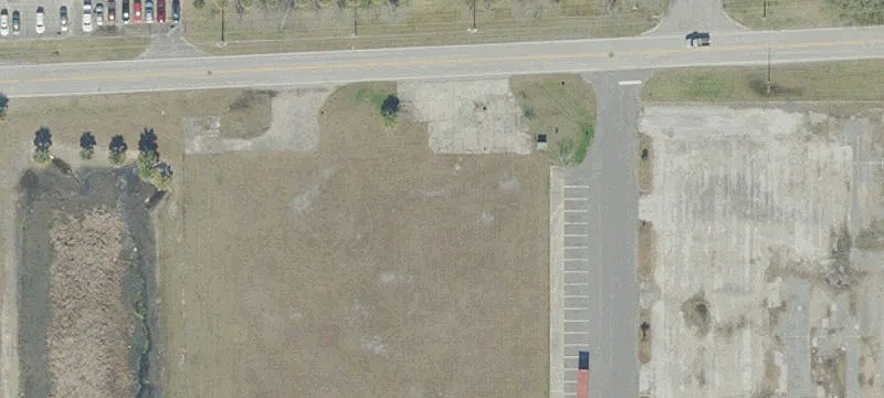 Commercial Land in High-Traffic Area