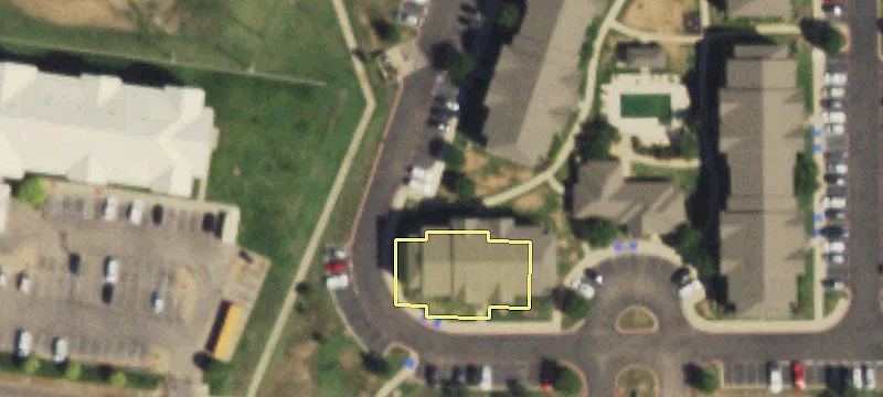 Commercial Land in Growing Area