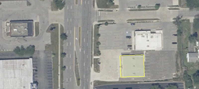 Retail Endcap on Coldwater Road