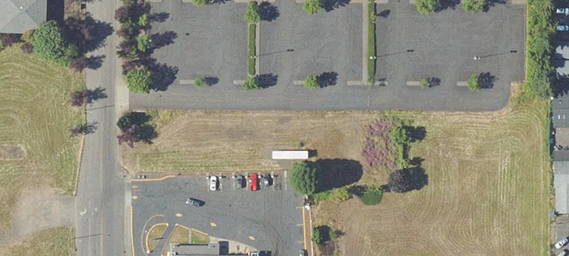 Commercial Land Near Retail Area