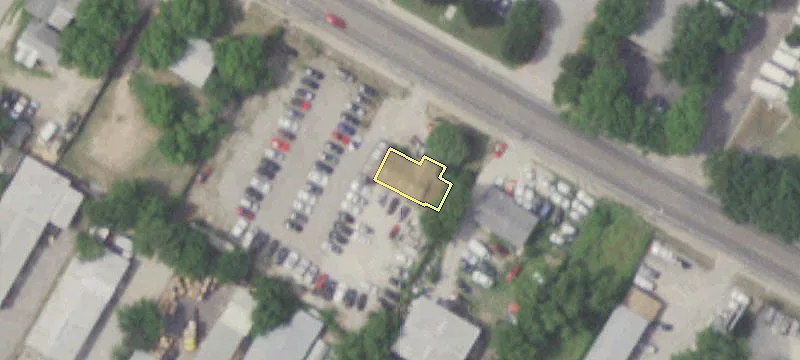 Fenced Lot with Office Space