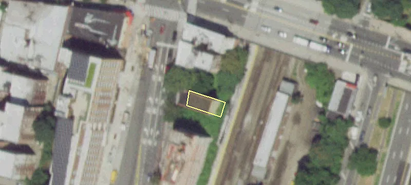 Retail Spaces Near Transportation Hub