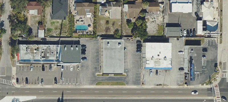 Prime Retail Location on Kennedy