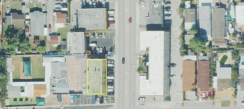 Prime Retail Corner Location