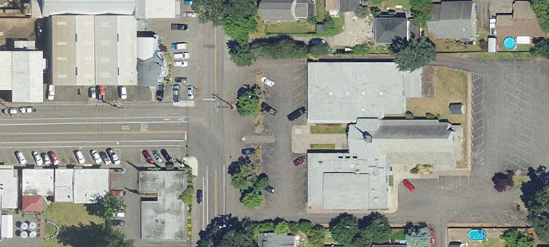 Retail Space on McLoughlin Blvd