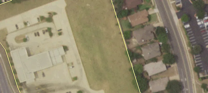 Land on Sunrise Rd