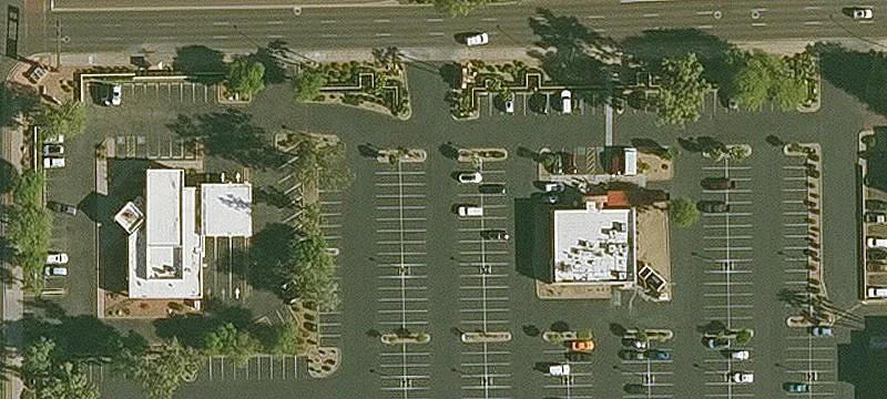 Restaurant/Retail Space Near Freeway