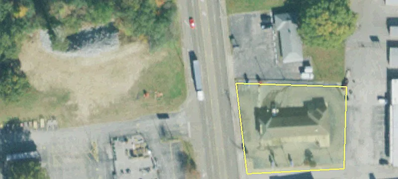 Retail Space with Great Visibility