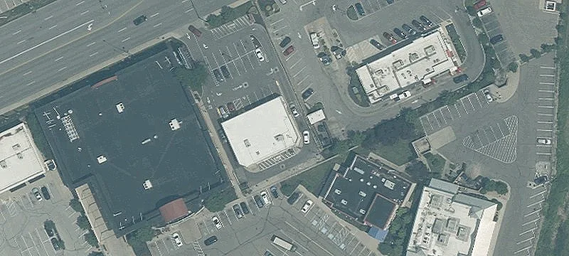 Retail Space in Kenwood Corridor