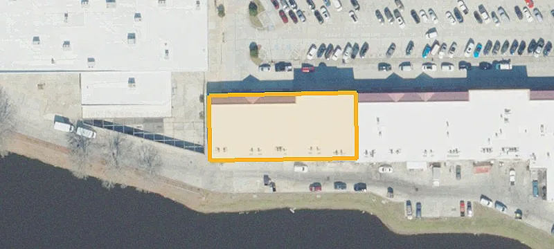 Prime Outparcel on Beach Blvd