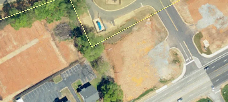 Commercial Outparcel on Reidville Road
