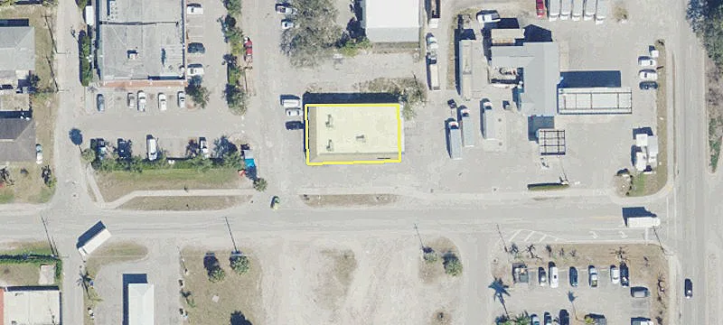 Retail Space on 23rd Ave SW