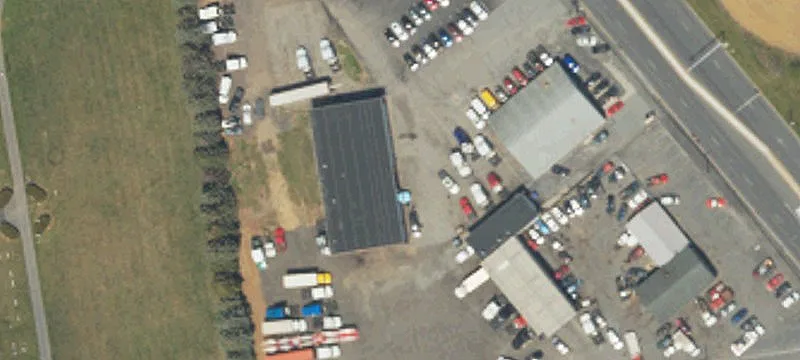 Drive-Through Service Building For Rent