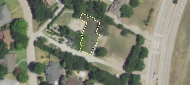 Commercial Land For Lease or Sale