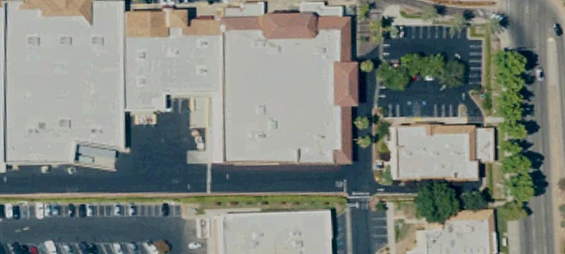 Retail/Restaurant Space in Fresno Center