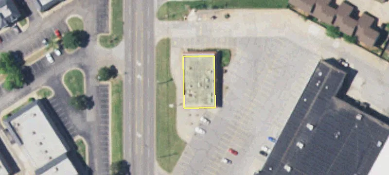 Retail Space on NW Expressway