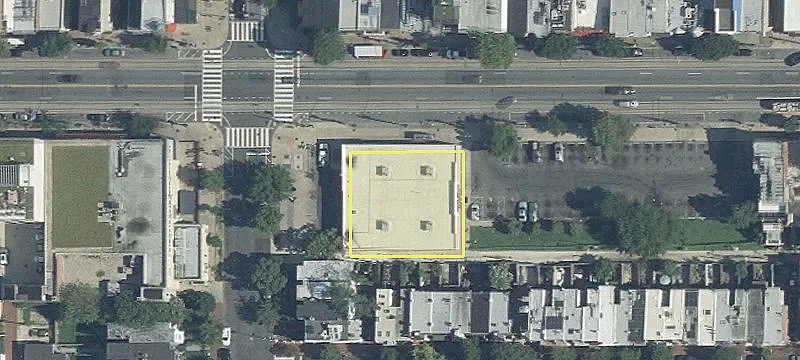 Freestanding Retail Space with Parking