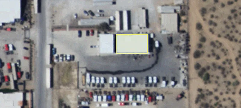 El Paso Yard with Shop