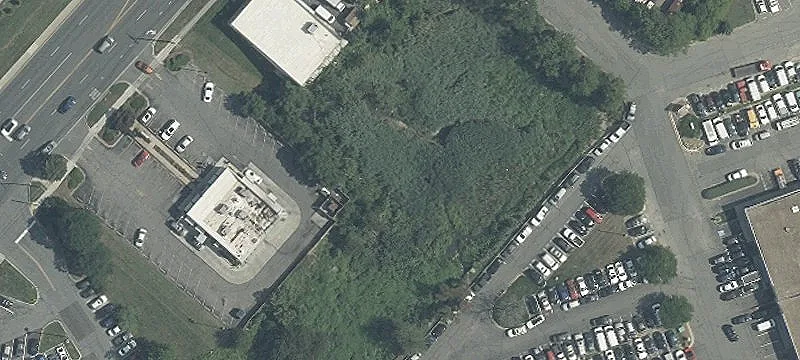 Laurel Shopping Center Retail Opportunity