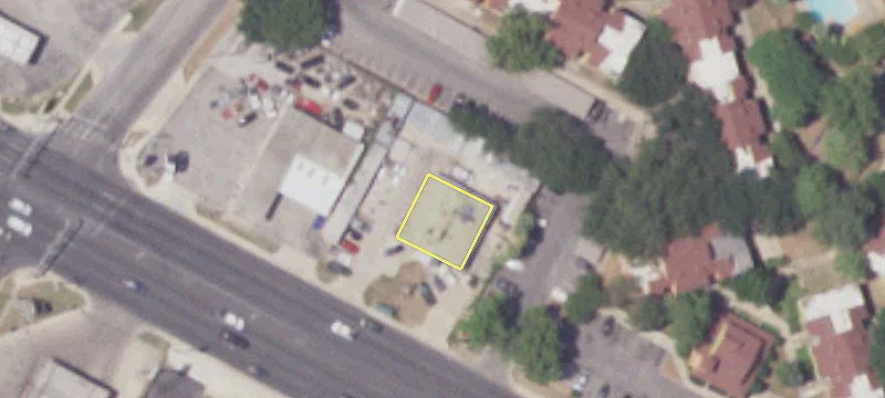 Versatile Commercial Property on Bandera Rd