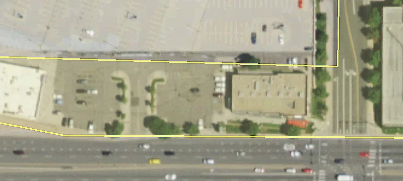 Retail Space in Englewood Center