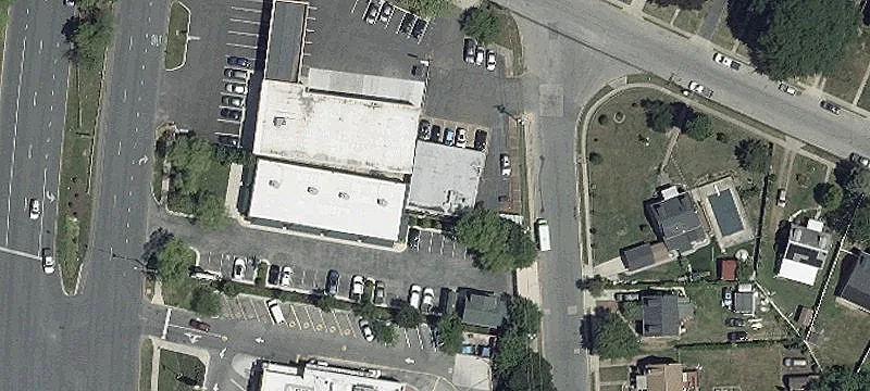 Freestanding Retail Building For Lease