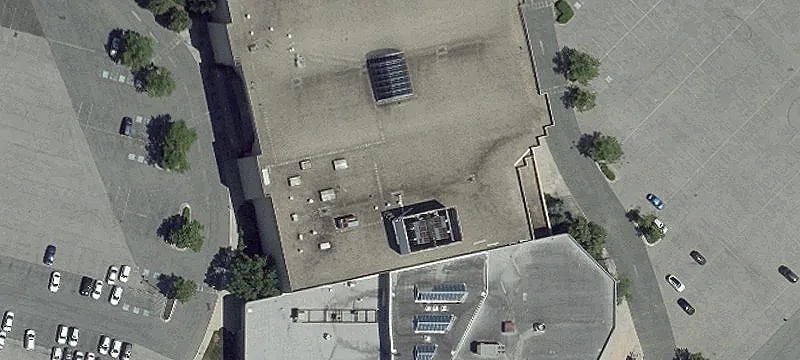 Pad Site in Enclosed Mall